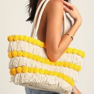 Lulu’s Pom Springs Pom Pom Straw Beach Market Boho Bag NEW
